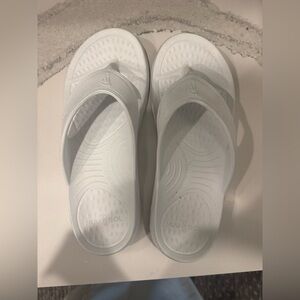 Women's White Sandals Nuu sol sz 10